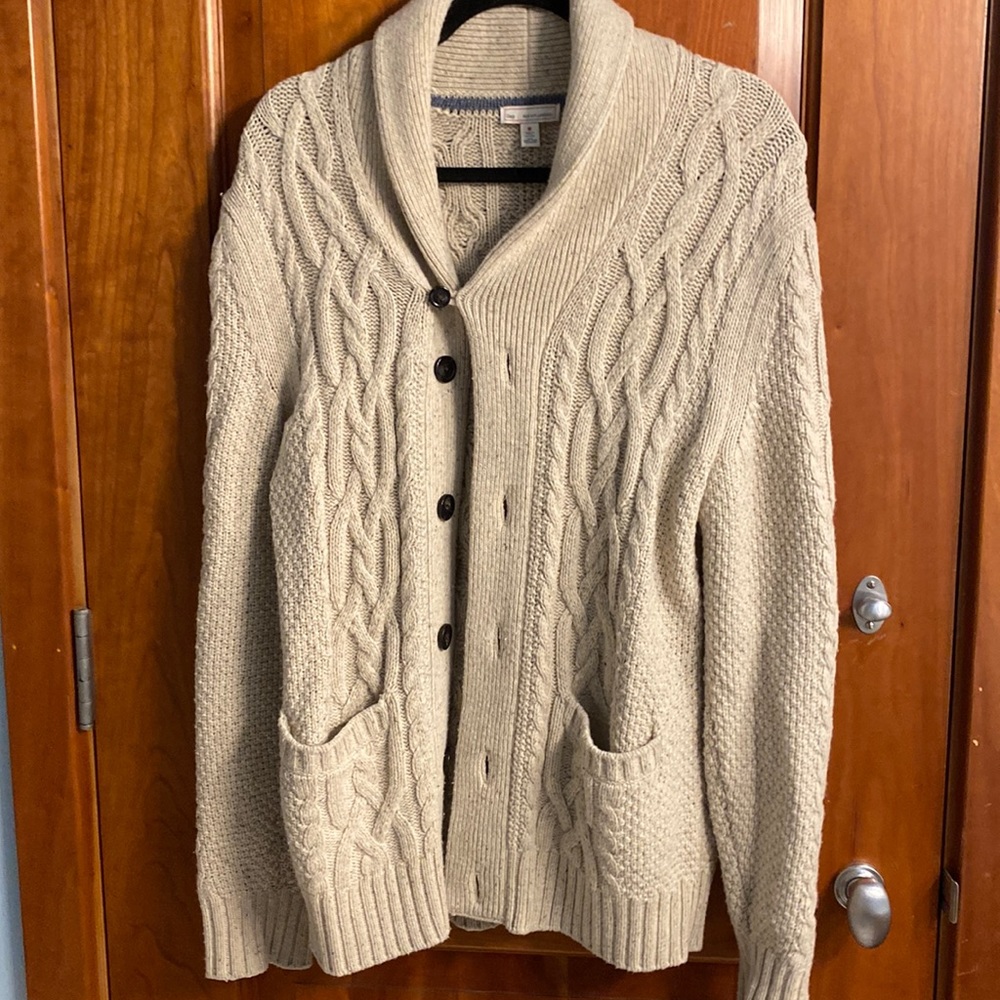 Womens cream sweater cardigan, great condition